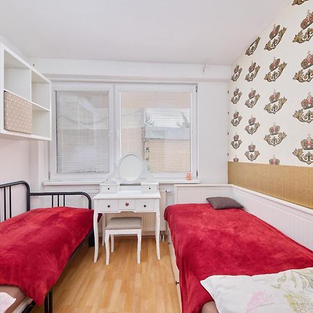 Sweet Apartment Bratislava Bagian luar foto