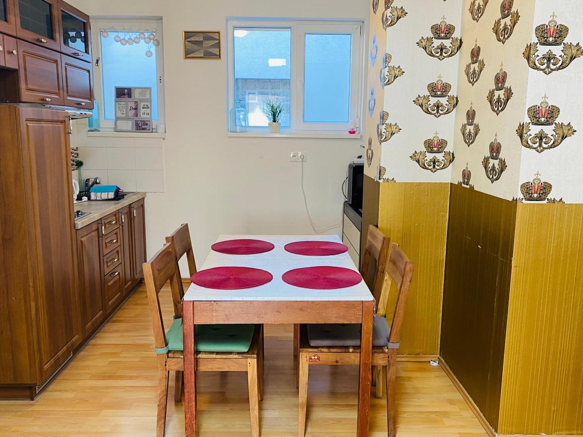Sweet Apartment Bratislava Bagian luar foto